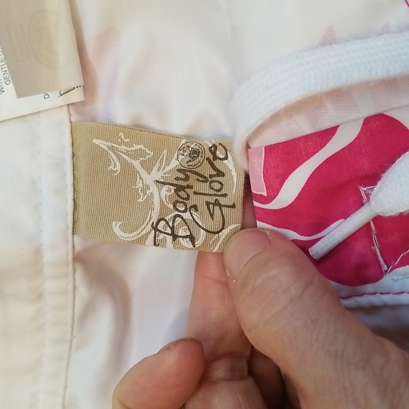 Body Glove Floral Board Shorts - Picture 4 of 8